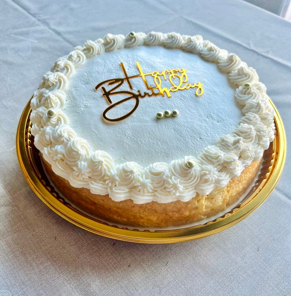 Tarta tres leches colombiana en Valencia de Oh Marcela Pastel, bizcocho esponjoso empapado en tres leches